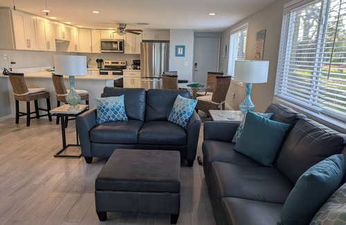 Englewood House | Steps to Water! Sunsets, Hot Tub! Englewood, Fl. The Best Kept Secret!