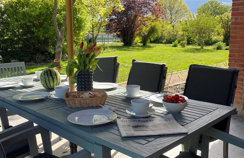 Steinbergkirche House | Steuerbord - Abgelegen, Strandnah, Terrasse, Kaminofen, Grill, Dusche, Parkplatz