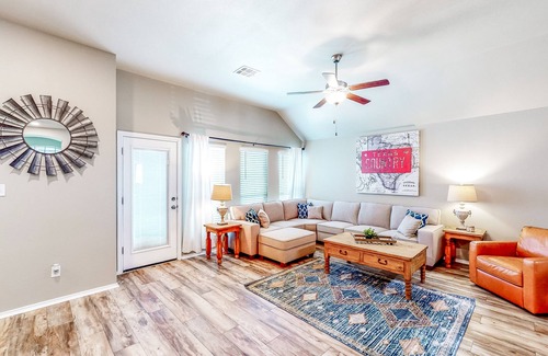Wellborn House | Stewart Road House | House in College Station