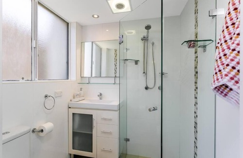 Drummoyne Apartment | STG38 - stunning waterfront apartment - Drummoyne