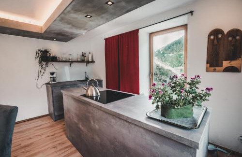 Stelvio House | Stilfser Häuschen mit Blick auf König Ortler