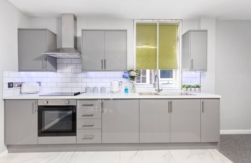 Boston House | Still House