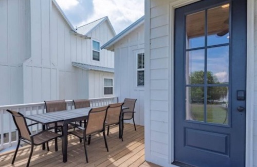 Guntersville House | Still Waters at River Rocks Plantation