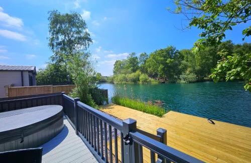 Tattershall Ski Chalet | Still Waters