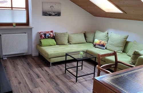 Grassau House | Stilvolle Ferienwohnung im Ortszentrum, Ruhig Gelegen