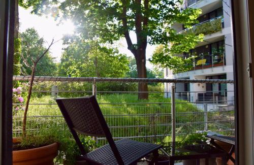 Sudstadt Apartment | Stilvolle Wohnung mit Balkon & Parkplatz