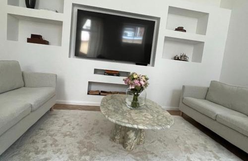 Friedrichstadt Apartment | Stilvolle Wohnung Zentrum