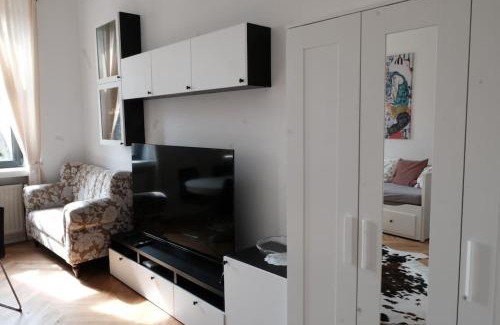 Brigittenau Apartment | Stilvolles Augarten Refugium