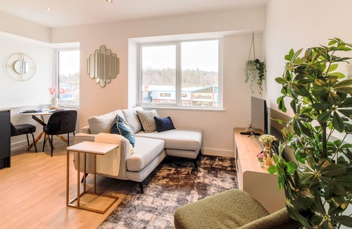 Redhill Apartment | Stirling Apartments by Pay As U Stay
