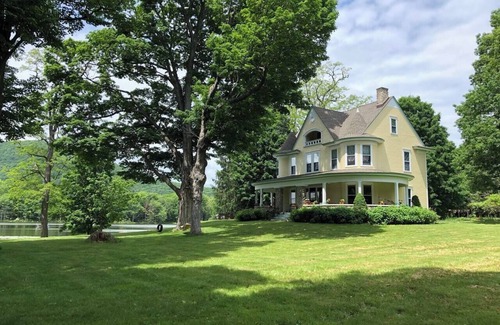 Pine Plains House | Stissing Lake House | Hudson Valley Lake Front
