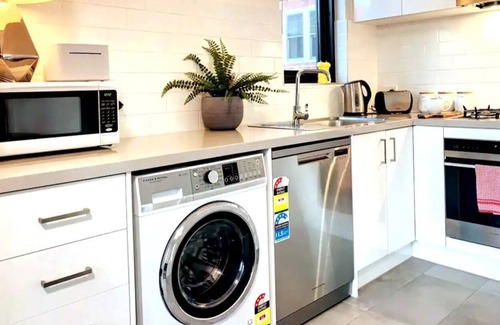 Elwood Apartment | STK/ELWOOD 1bedR+CARPwalk Beach/Acland Vill (+NBN)