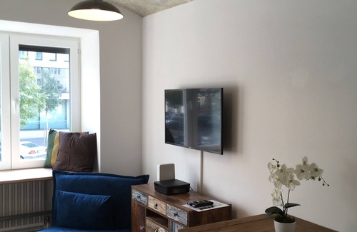 Roßau Apartment | Stock Exchange Apartment