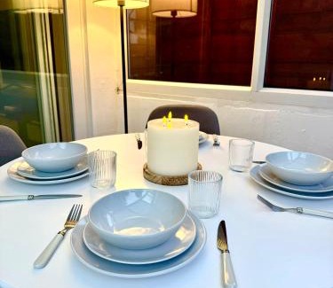 Offerton House | Stockport Stays Price reduction on long term bookings