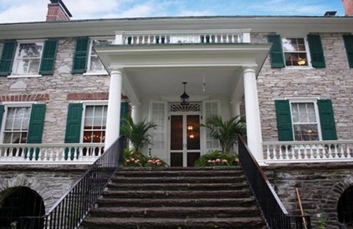 Bowmansdale Bed & Breakfast | Stocks Manor Bed and Breakfast