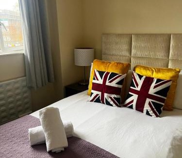 Larkhall Apartment | Stockwell apartment- ground floor