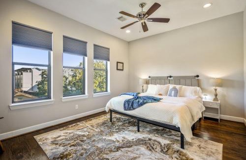 East Downtown Houston Apartment | Stoic Sanctuary @ East Downtown