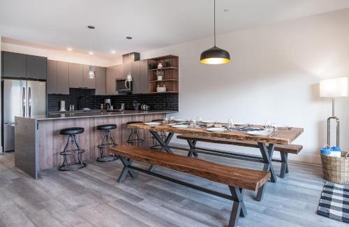 Revelstoke Apartment | Stoke House by Revelstoke Vacations