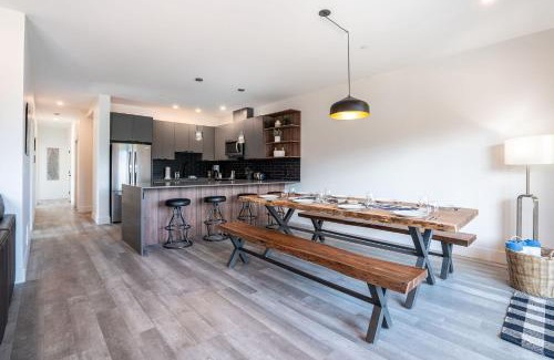Revelstoke Apartment | Stoke House by Revelstoke Vacations