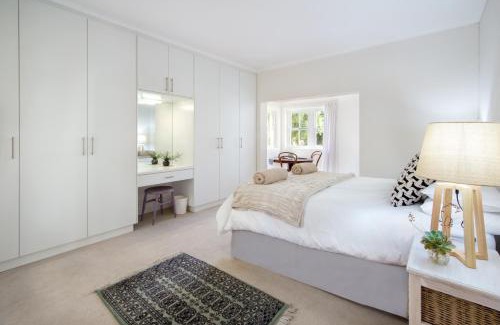 Voelklip House | Stone Chimney Cottage