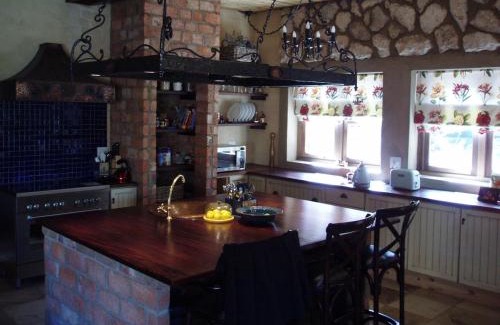 Wilderness Apartment | Stone Cottage at Pirates Creek