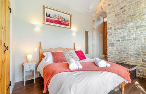Wedmore House | Stone Cottage