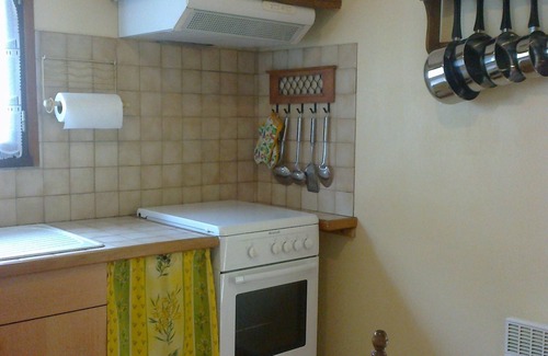Cezan House | stone cottage in a farmhouse with swimming pool, many activities nearby