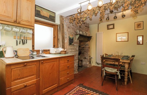 Weobley Cottage | STONE COTTAGE, pet friendly, character holiday cottage in Weobley