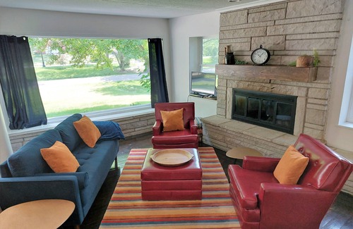 Fort Wayne House | Stone Cottage