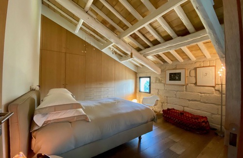 Pujaut House | Stone farmhouse with saltwater swimming pool and private garden ( near Avignon)