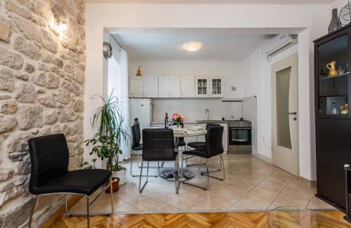 Kastel Stari House | Stone House Kaštela