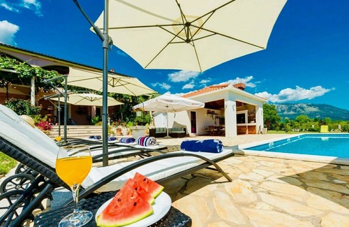 Konavle House | Stone house near Dubrovnik and Cavtat, swimming pool, large terraces, BBQ,spa