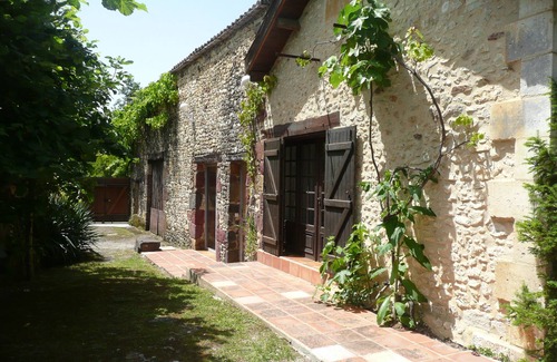 Grives House | Stone house of character with very large swimming pool 1850 prices: 20.07-27.07