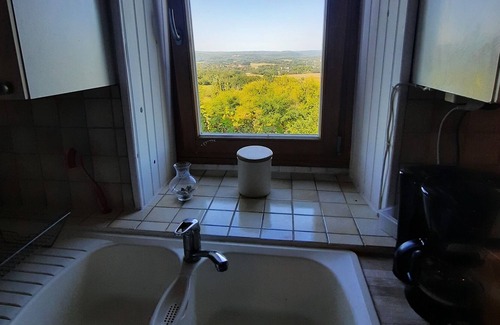 Marnac Cottage | Stone house with view of the Dordogne