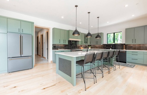 McHenry House | Stone Manor: Lakefront, 2 Hot Tubs, Private Indoor Pool!