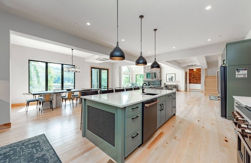 McHenry House | Stone Manor: Lakefront, 2 Hot Tubs, Private Indoor Pool!