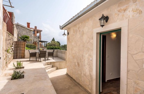 Kremena Apartment | Stone modern rustic house with a beautiful view of the sea and islands