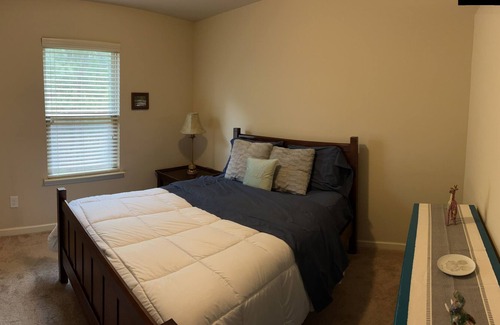 Snellville House | Stone Mountain Getaway 30 minutes from Downtown Atlanta