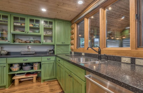 Mill Spring House | Stone Mountain Lodge w Mountain Views Fireplace