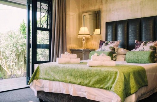Jeffreys Bay House | Stone Olive Guest House
