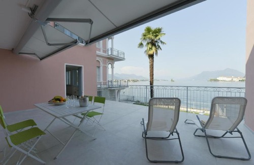 Carciano Apartment | Stone on the lake