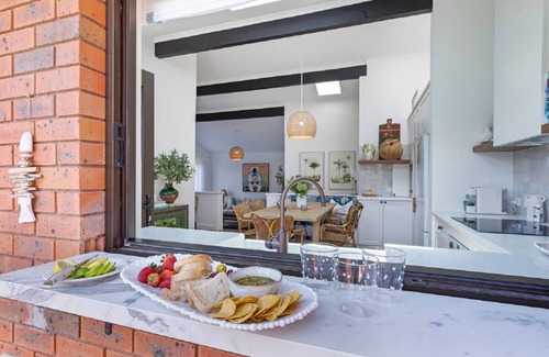 Avoca Beach Villa | Stone's Throw Avoca Beach