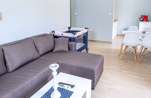 Lepetane Apartment | Stone Studio Flat 1 min to Beach in Tivat