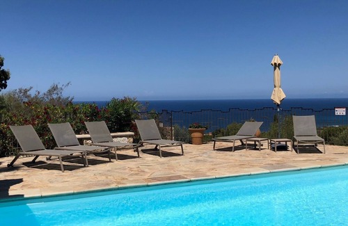 Corbara Villa | Stone villa 7min walk from the beach, in estate with heated pool