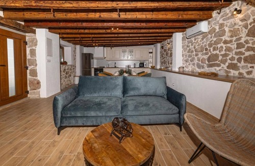 Velim Villa | Stone villa Marita with pool