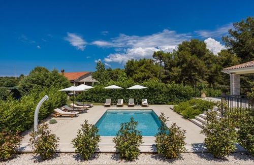 Murine Villa | Stone Villa Murine by Villas Guide