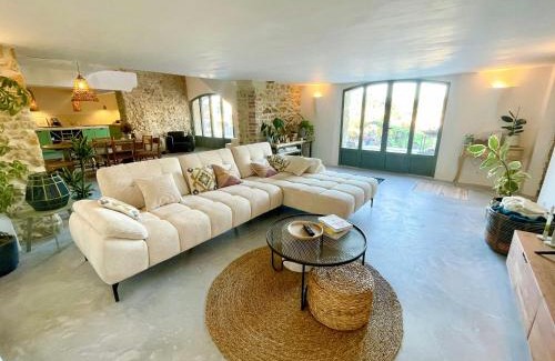 Tresques House | Stone Villa With Pool Between Uzès And Avignon