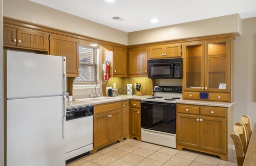 Branson West Apartment | Stonebridge Village Resort