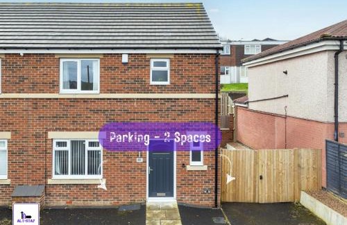 Leeds House | Stonecliffe Home By Alt-Stay Accommodation