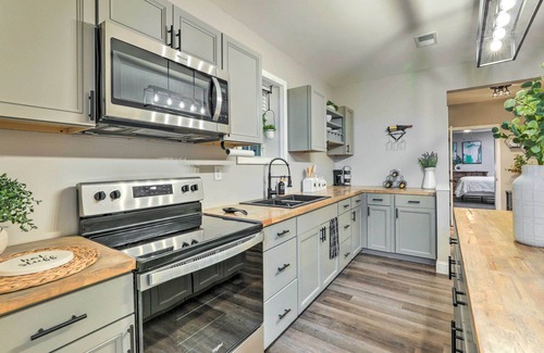 Lithonia Apartment | Stonecrest Getaway ~ 18 Mi to Atlanta!