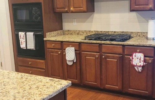 Lithonia House | Stonecrest Home w/Smart TVs Near Atlanta! 5 bedrooms and 4 bathrooms